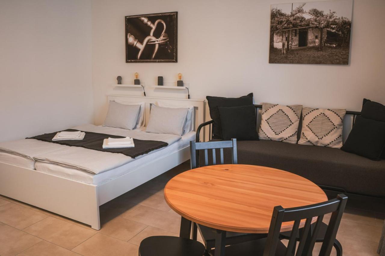 Apartmany Pulgary ブルハリ エクステリア 写真