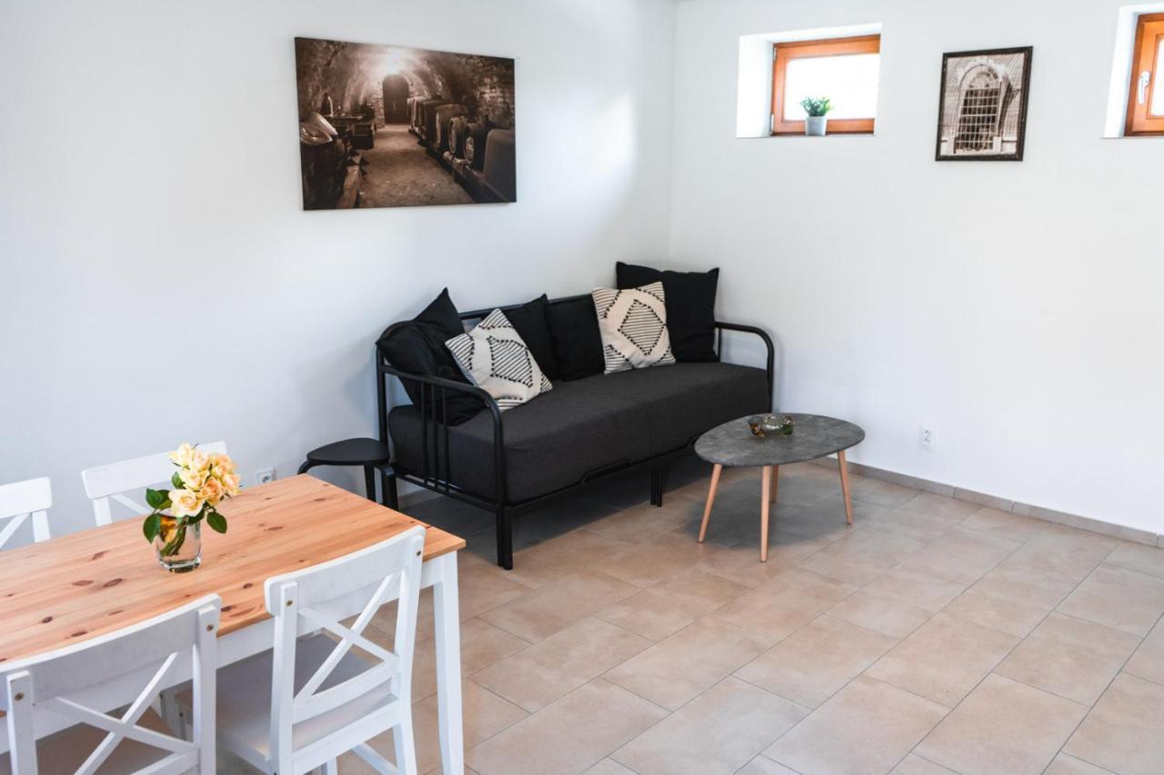 Apartmany Pulgary ブルハリ エクステリア 写真