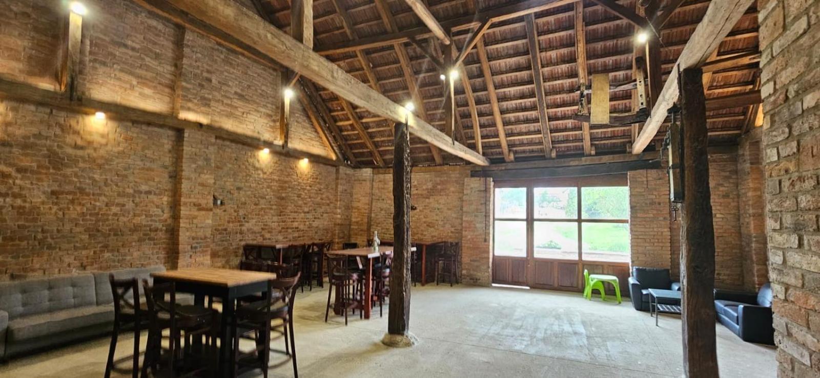Apartmany Pulgary ブルハリ エクステリア 写真